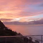The Wave House - Two Bedroom Flat Apartament