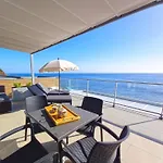 The Wave House - Two Bedroom Flat Apartment *