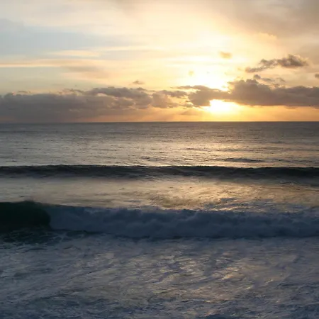 公寓 The Wave House - Two Bedroom Flat *