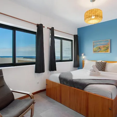 The Wave House - Two Bedroom Flat 公寓 *