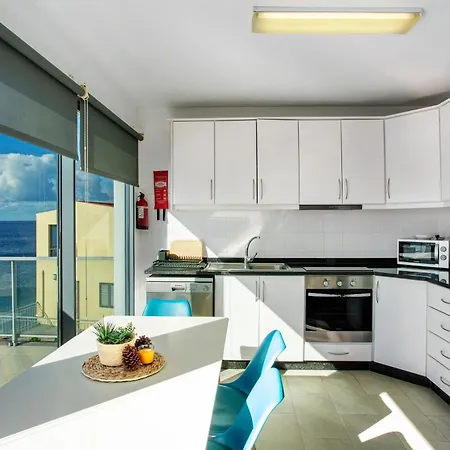 The Wave House - Two Bedroom Flat Apartament