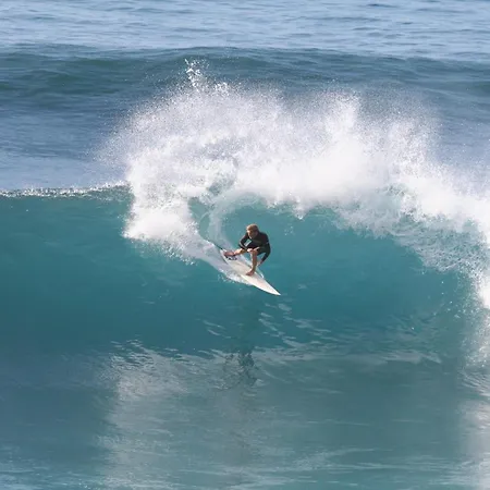 The Wave House - Two Bedroom Flat