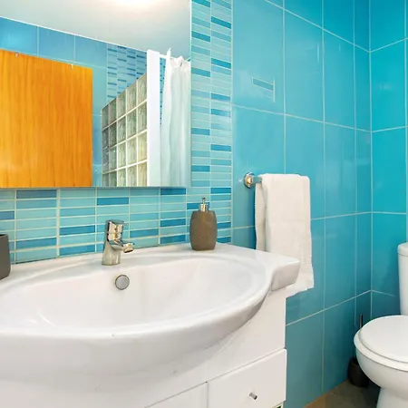 The Wave House - Two Bedroom Flat