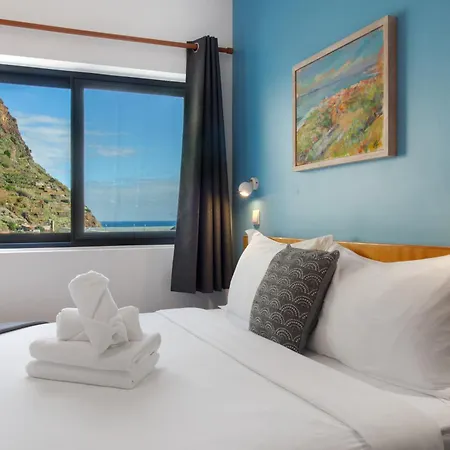 The Wave House - Two Bedroom Flat