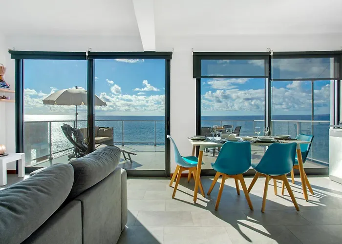 The Wave House - Two Bedroom Flat 公寓