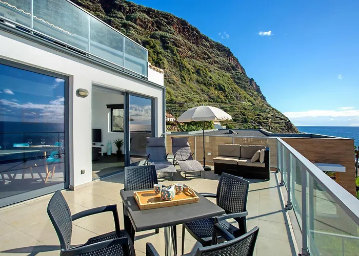 The Wave House - Two Bedroom Flat * 滨海雅尔丁